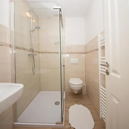 아파트 Apartment-5 Karschau